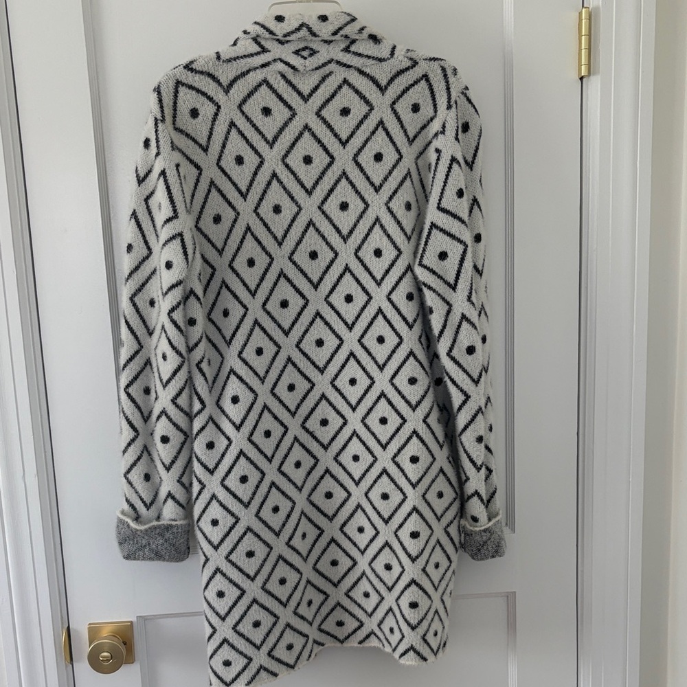 BY Design Cozy Geometric Sweater-Oversized - Picture 8 of 8
